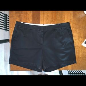 Women’s New J. Crew 5” Chino Shorts Size 16